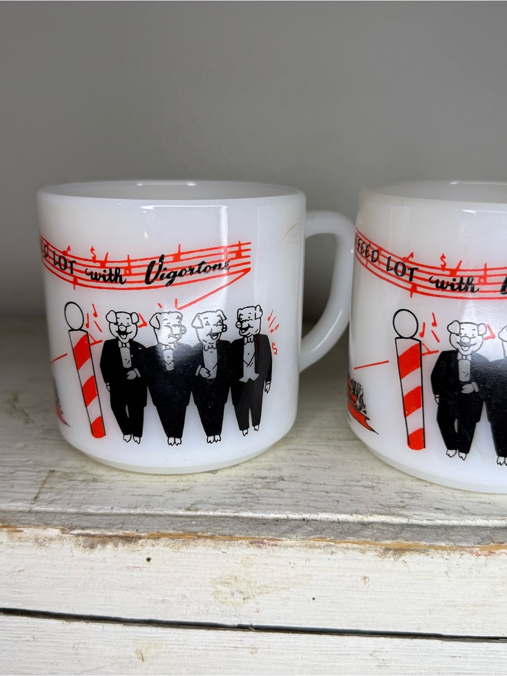 Pair VTG 50's Vigortone Feeds Barber Shop Pig Quartet Glass Mug - Federal Glass